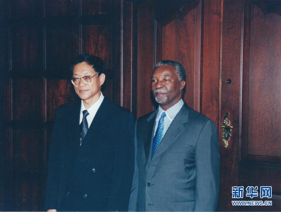 (奮斗百年路 啟航新征程·“七一勛章”獲得者·圖文互動)(5)外交老兵劉貴今:赤子丹心,為國盡責